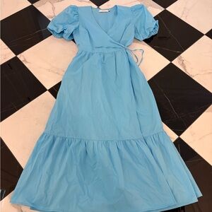 Chic Sky Blue Midi Dress with Puff Sleeves